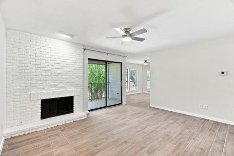15151 Berry Trail 910, Dallas