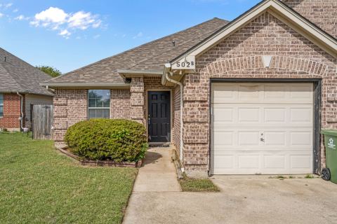 502 S Main Street B, Aubrey, TX 76227 — photo 3