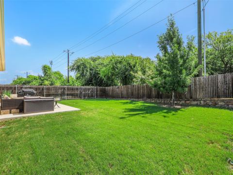 1613 Roadrunner Drive, Little Elm, TX 75068 — photo 2