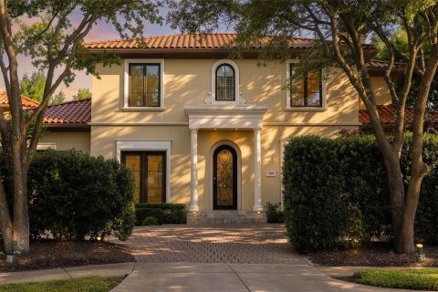 504 Byron Court, Irving