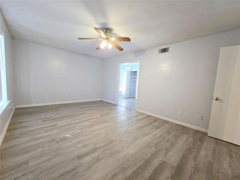 902 Spring Valley #A Plaza, Richardson, TX 75080 — photo 3