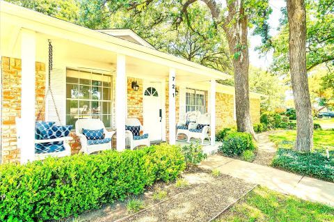 721 Fouts Drive, Irving, TX 75061 — photo 2