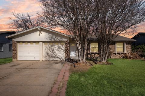 743 Price Drive, Lewisville