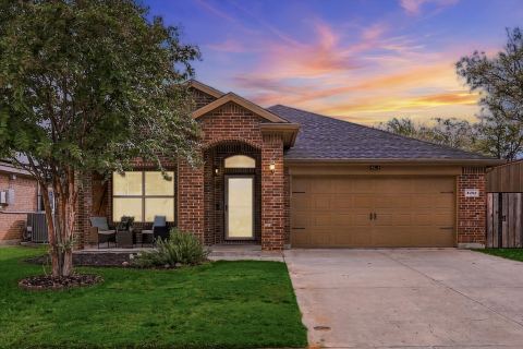 8200 Spotted Doe Drive, Fort Worth