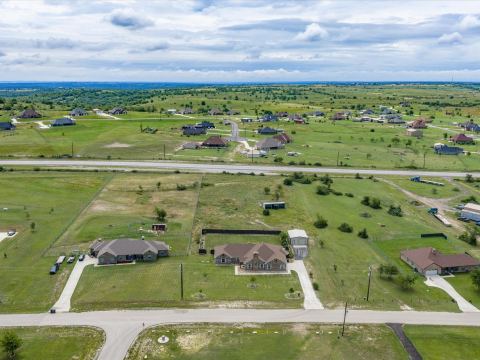 1032 Justin Drive, Springtown, TX 76082 — photo 3