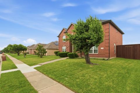 3852 Harrison Drive, Carrollton, TX 75010 — photo 3