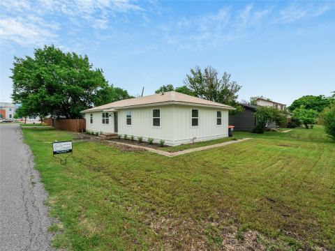 421 S Interurban Street, Anna, TX 75409 — photo 2