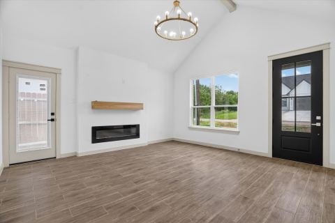 5849 Black Pine Circle, Granbury, TX 76048 — photo 2