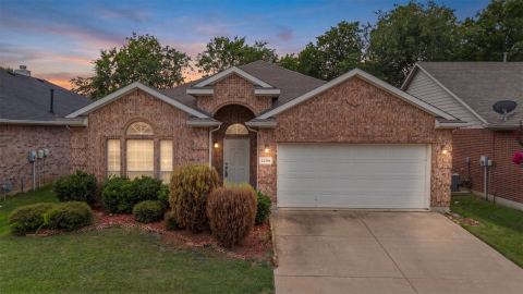 2208 Priscella Drive, Fort Worth, TX 76131 — photo 2