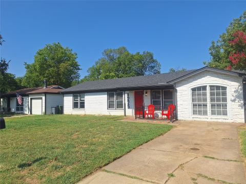 1225 Harrison Lane, Hurst, TX 76053 — photo 2