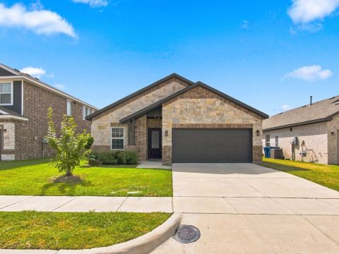 2052 Placerville Street, Forney