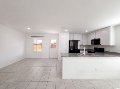 408 Riverside Drive, Princeton, TX 75407 — photo 2