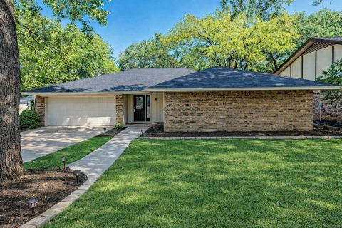 5209 Smokerise Court, Arlington