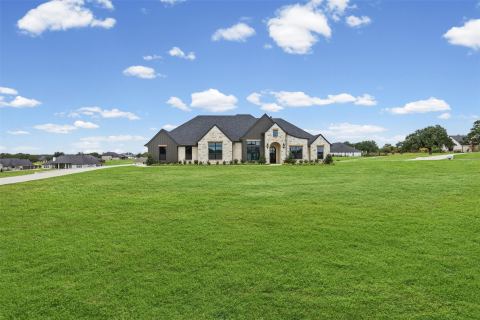 4000 Estancia Court, Weatherford, TX 76088 — photo 3