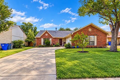 509 Carl C Senter Street, Forney