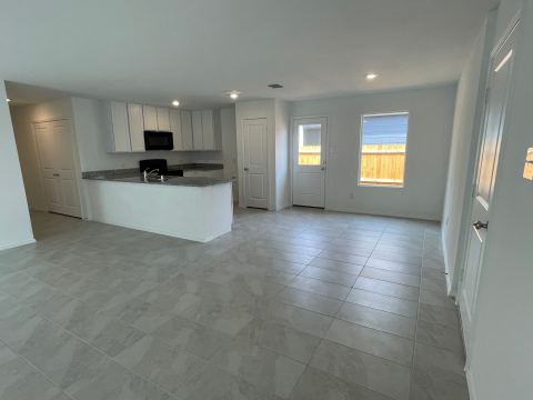 214 Harvest Street, Princeton, TX 75407 — photo 2