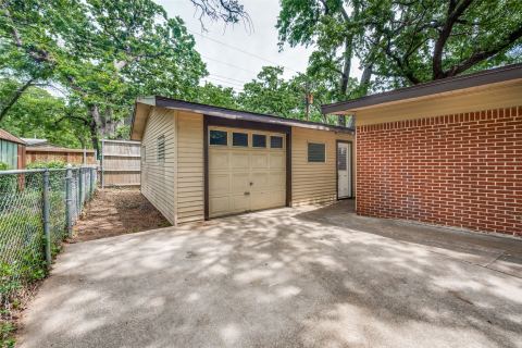1305 W Lavender Lane, Arlington, TX 76013 — photo 3