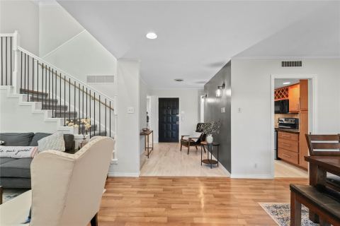 550 E Avenue J B, Grand Prairie, TX 75050 — photo 3
