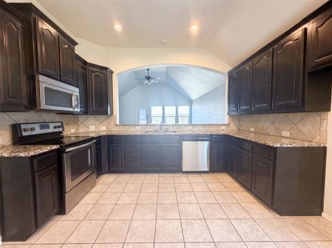 11920 Hassop Lane, Burleson, TX 76028 — photo 2