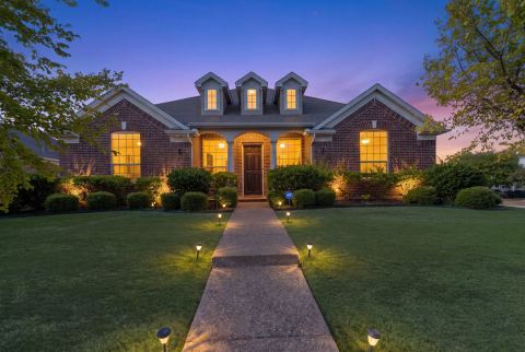 2901 Regents Park Lane, Garland, TX 75043 — photo 2
