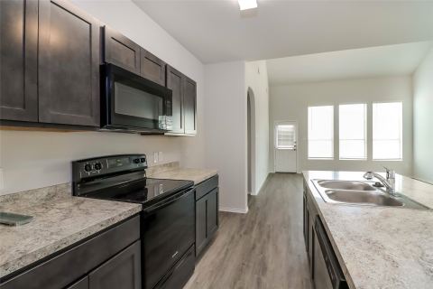 8328 Yaupon Holly Trail, Fort Worth, TX 76123 — photo 2