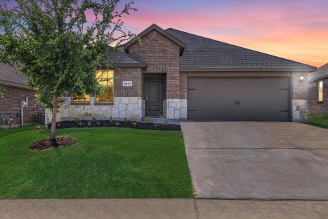 2113 Camellia Street, Princeton, TX 75407 — photo 2