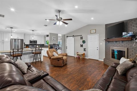 2400 Kent Circle, Greenville