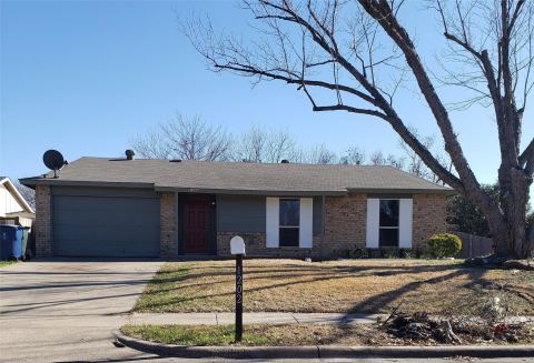 1202 Toyah Creek Lane, Garland