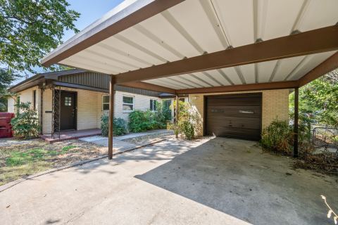 1606 N Woods Street, Sherman, TX 75092 — photo 2