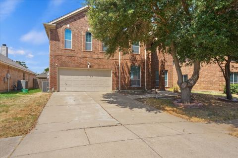 2236 Sparrow Hawk Court, Grand Prairie