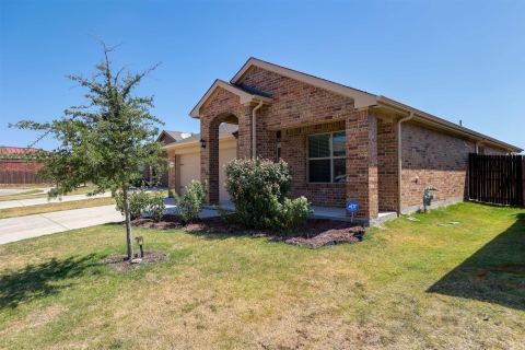 6348 Eagle Lake Court, Fort Worth, TX 76179 — photo 3