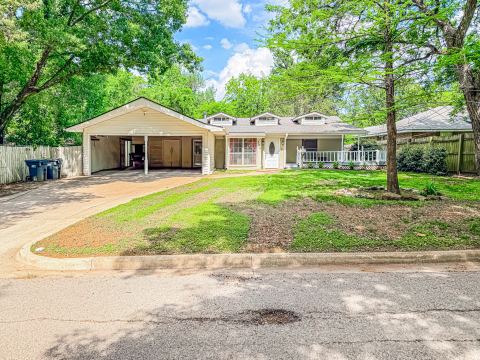 303 N 30th Street, Corsicana, TX 75110 — photo 2