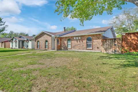 1525 Meandering Way, Garland, TX 75040 — photo 2