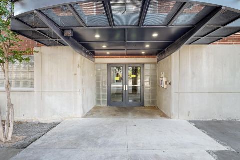 2502 Live Oak Street 217, Dallas, TX 75204 — photo 2
