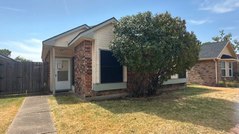 1422 Windmill Lane, Mesquite
