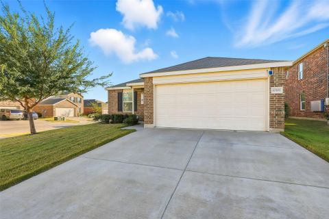 10101 Newtown Drive, Fort Worth, TX 76036 — photo 3