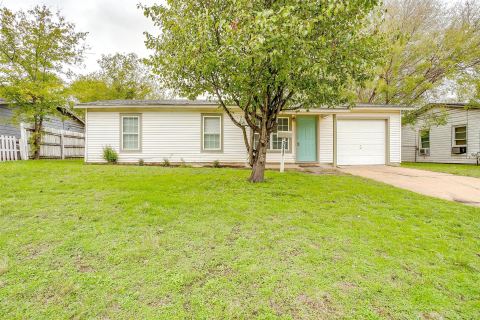 3537 Half Moon Drive, Fort Worth