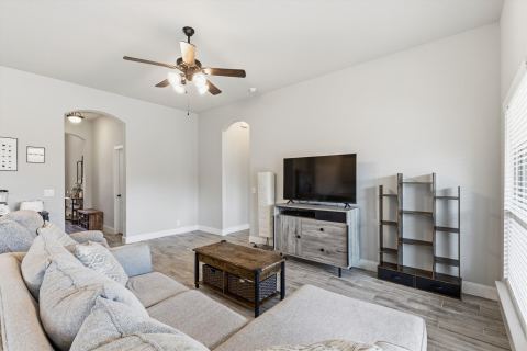 211 Nickolas Drive, Princeton, TX 75407 — photo 2