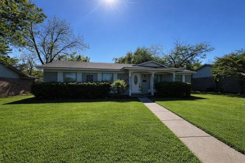 805 Brookshire Circle, Garland