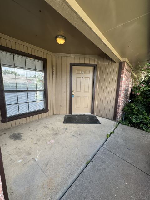 4501 Mizzenmast Court, Fort Worth, TX 76135 — photo 2
