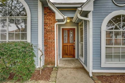 2134 Arbor Creek Drive, Carrollton, TX 75010 — photo 2
