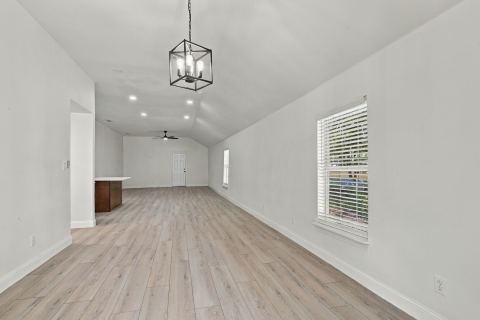 807 Wyatt Street, Waxahachie, TX 75165 — photo 2