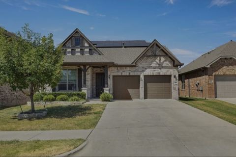 1819 Lone Lynx Way, Wylie
