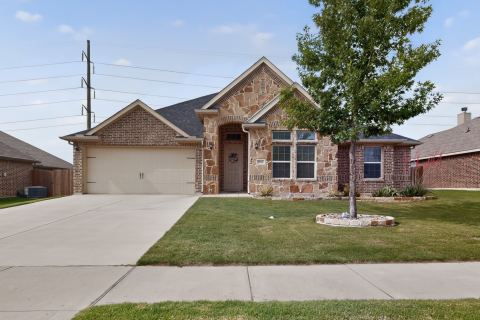 1522 Grassy Meadows Drive, Burleson