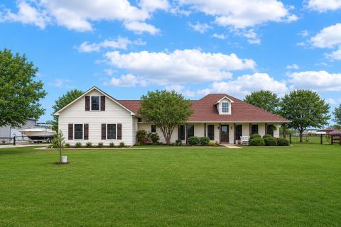 108 High Meadows Court, Decatur, TX 76234 — photo 2
