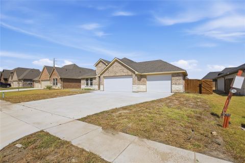 145 Trevor Lane, Greenville, TX 75402 — photo 2