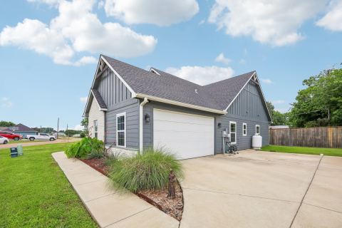 116 E Bexar Street, Mabank, TX 75147 — photo 3