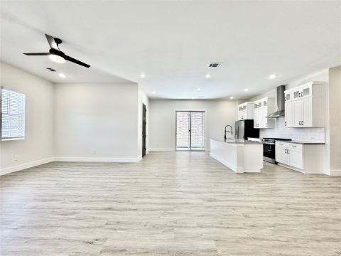8513 Shorehan Road, The Colony, TX 75036 — photo 3