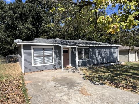 725 E Main Street, Denison, TX 75021 — photo 2