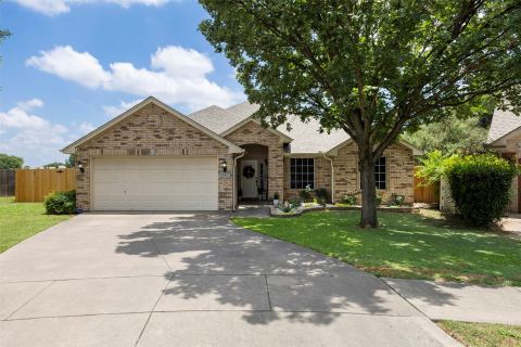 804 Tyler Court, Burleson, TX 76028 — photo 3